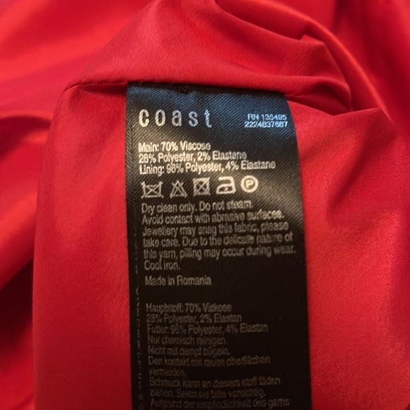 Elegant dress - Picture 6 of 6